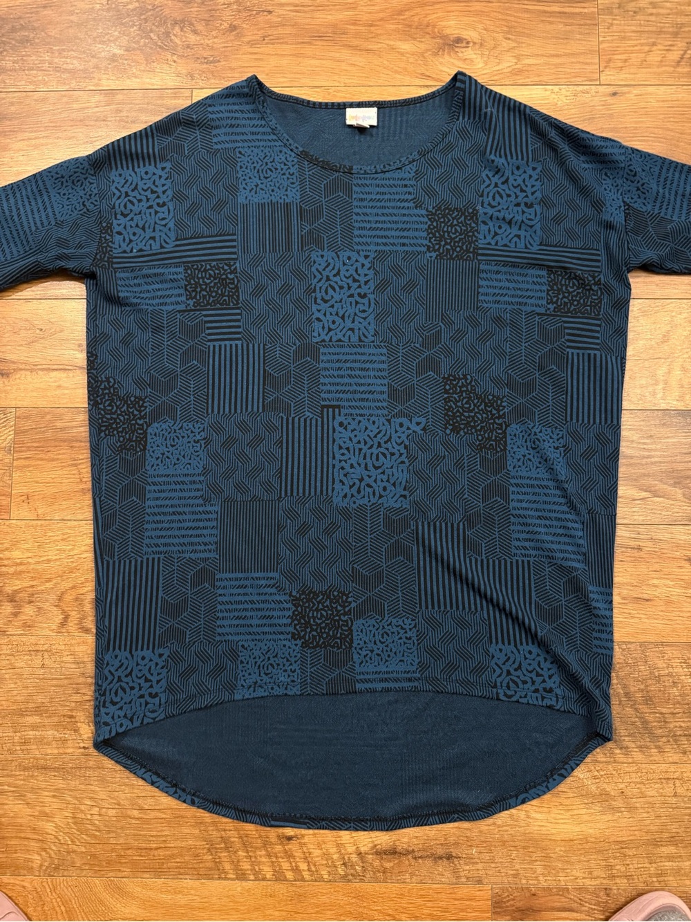 LuLaRoe Women's Short-Sleeve Patchwork Geometric Tee - Navy and black